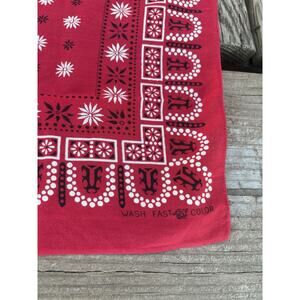 Vintage Red Wash Fast Color Tiger All Cotton Bandanna WPL 9939 Star Flower